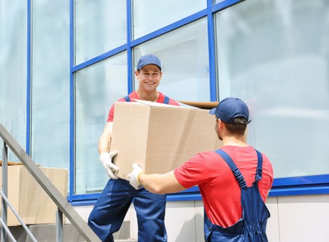 Man and van moving service for local removals in Roehampton