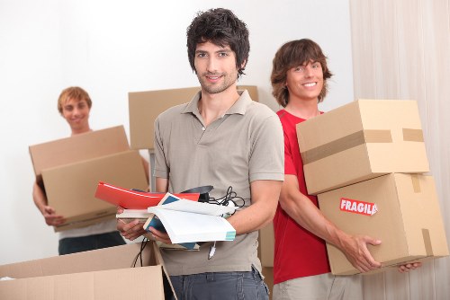 Affordable student removals in Roehampton for halls and shared accommodation